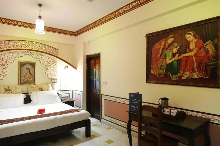 OYO Rooms Heritage Hawa Sadak