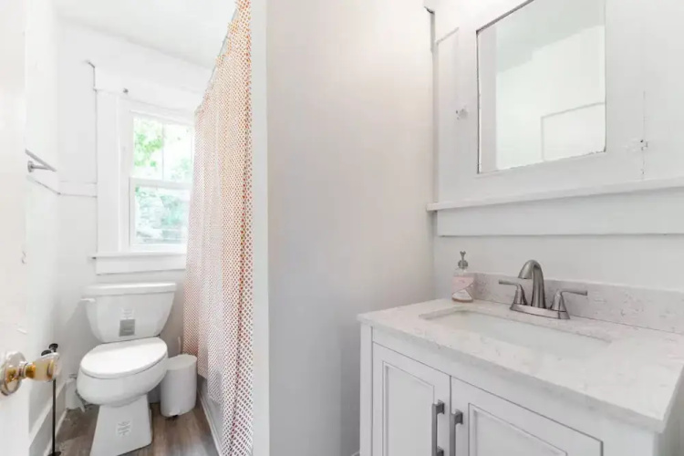 Cozy 3BR Home in Bates-Hendricks