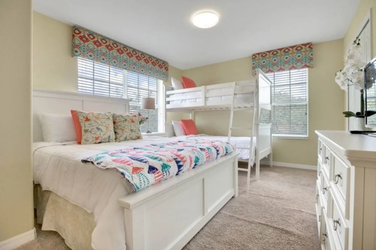 Paradise Palms - 3087 Beach Palm Avenue