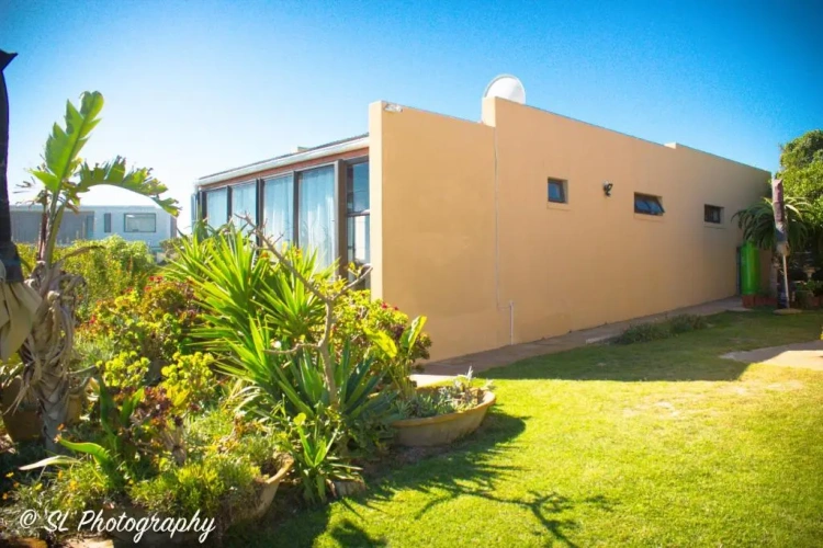 2 Bedrooms Cottage