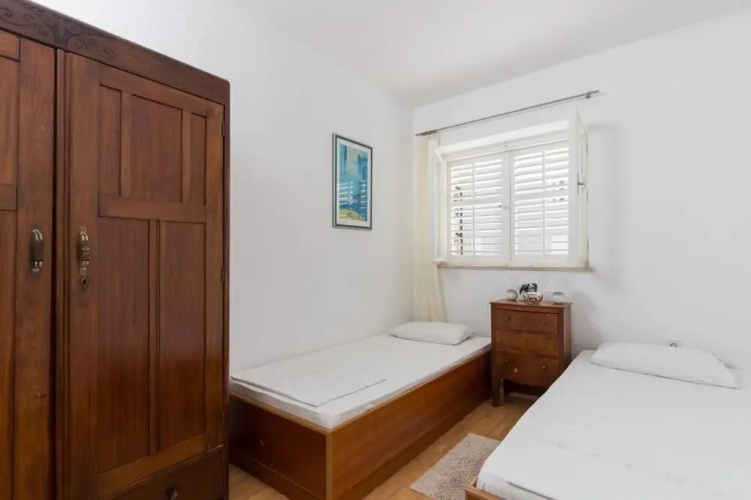 Apartment Bava