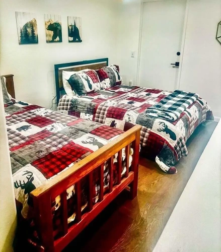 5 Bedrooms Cottage