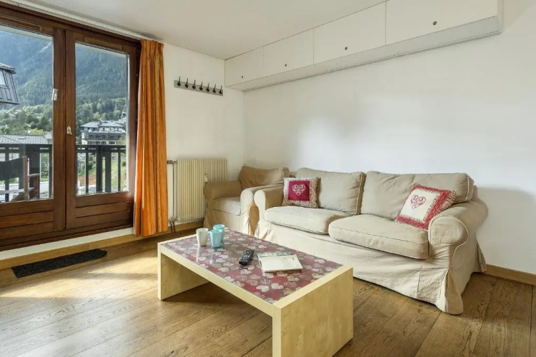 Apartment Lyret