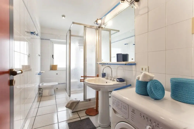 Alghero, Lighthouse Penthouse with sea view and beach front