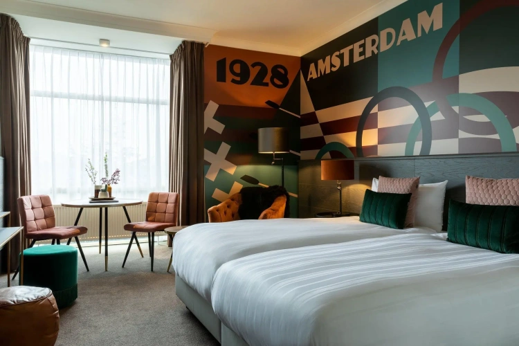 Deluxe Twin room with canal view