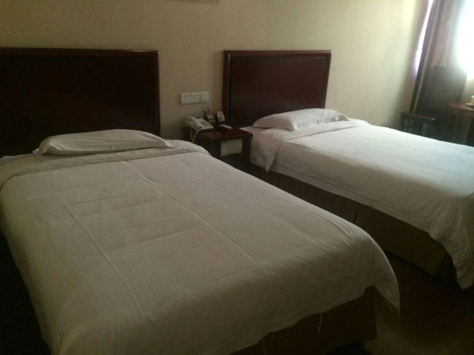 Jitong Hotel Green shell Hotel
