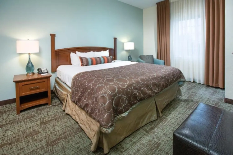 1 Bedroom Suite