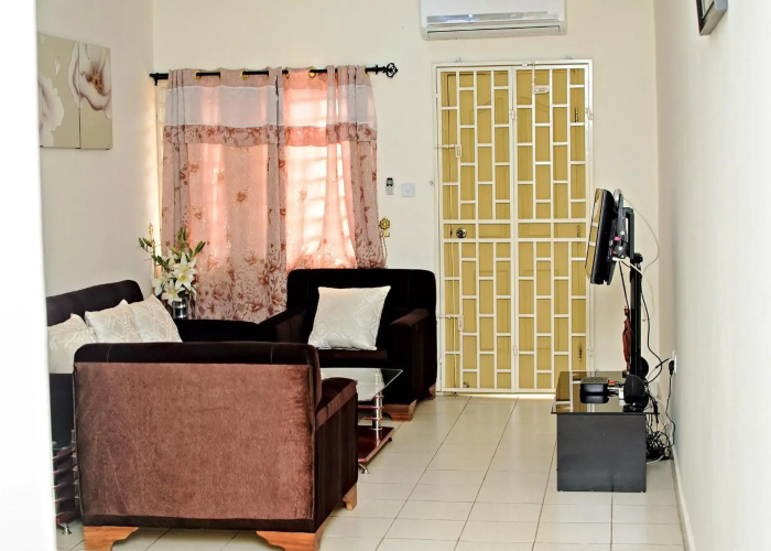 Regimanuel Apartments - Kwabenya