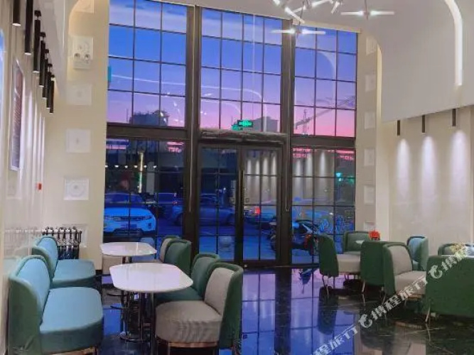 Rose Star Moon Selected Hotel