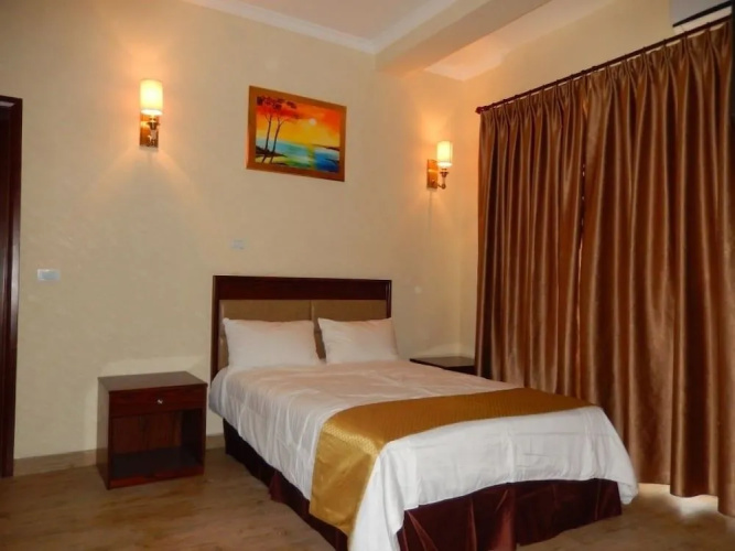 Naky Hotel