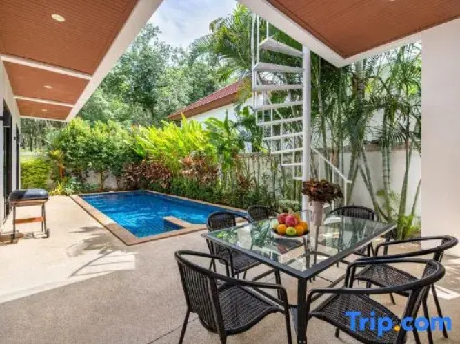 Modern 3 Bedroom Boutique Pool Villa