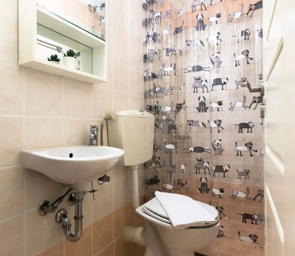 Spacious 2 Bedroom Apartment In Thessio