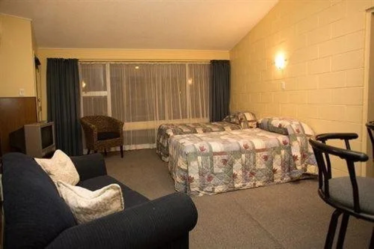 Sylvan Lodge Motel