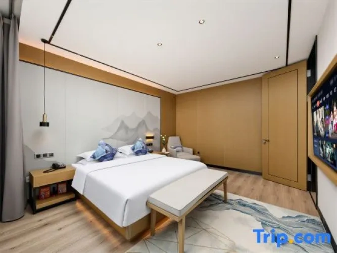 2 Bedrooms Business Suite