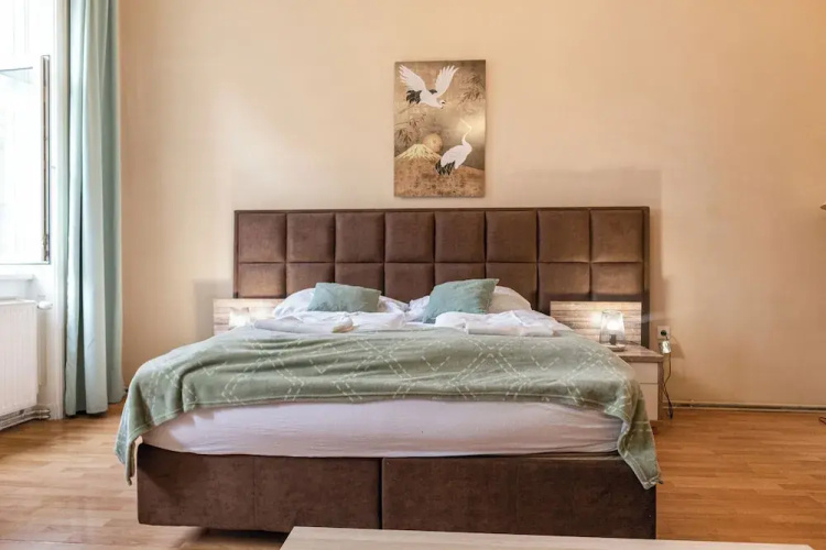 2BR Apartment Central Long Stay