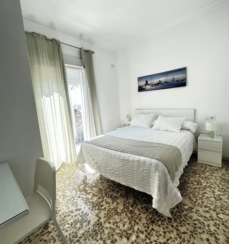 Standard Double room with city view