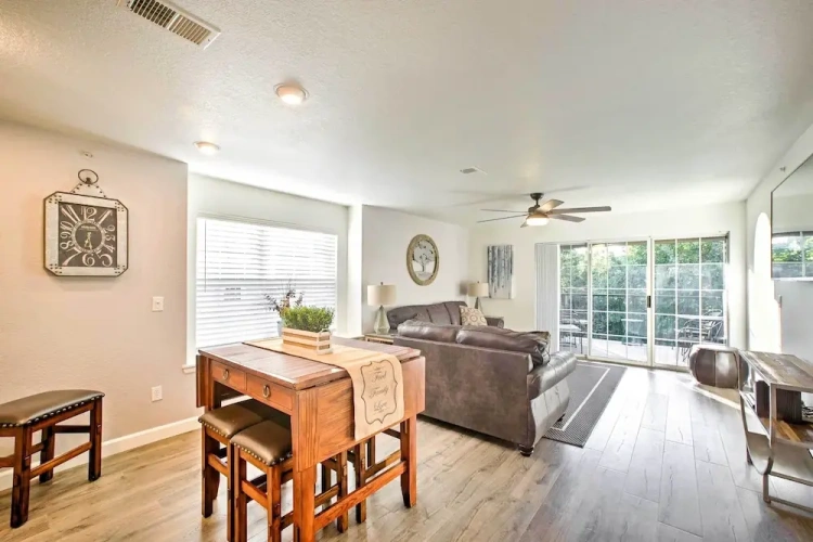 2 Bedrooms Apartment with balcony