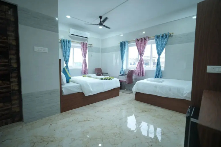 Hotel Mirka Plaza