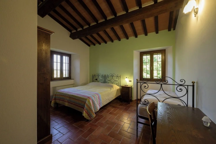 Standard Triple room with land view