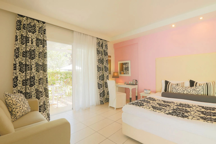 Mandraki Village Boutique Hotel