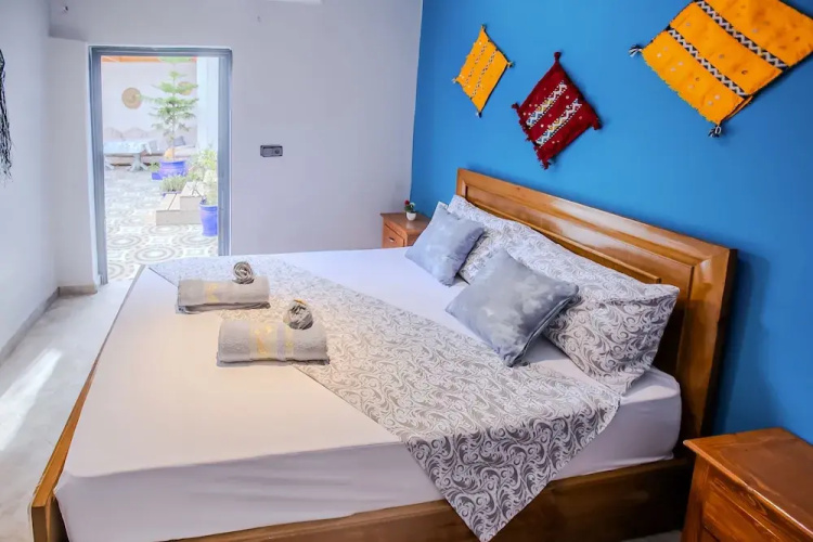 Bluerina Camp Hostel