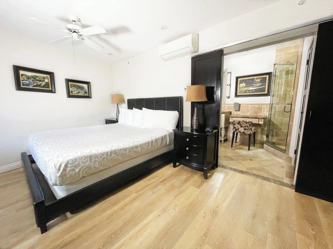 Standard Double room with courtyard view