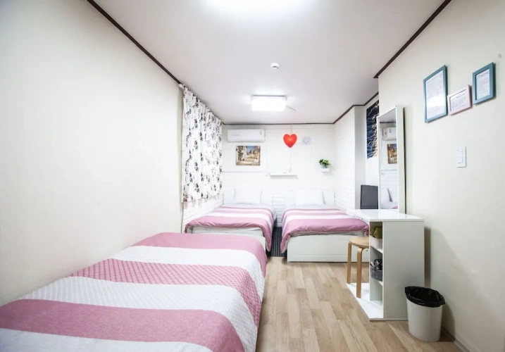 Standard Triple Basement room