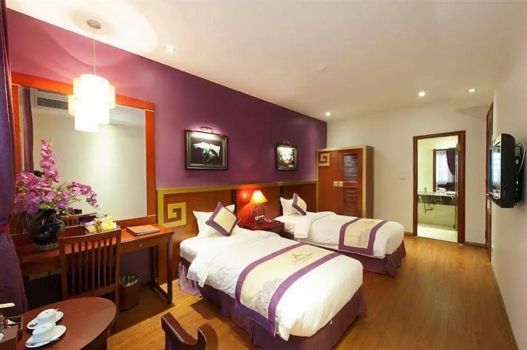 Aranya Hotel
