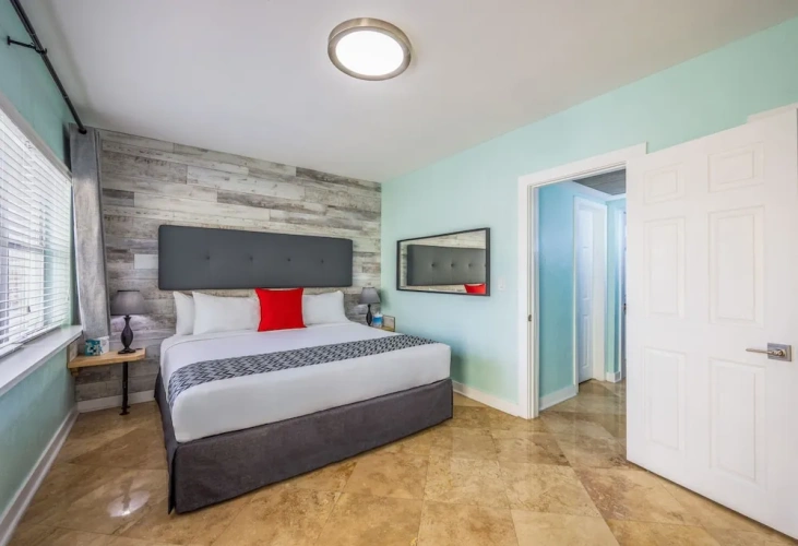 Superior Double Suite with city view