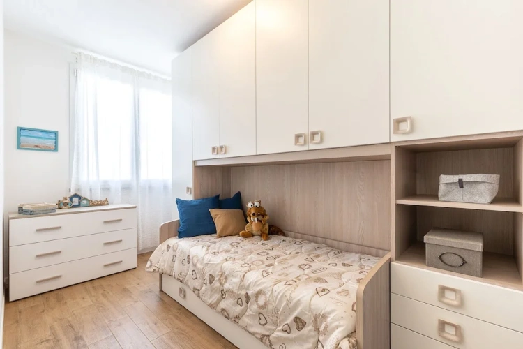 2 Bedrooms Apartment