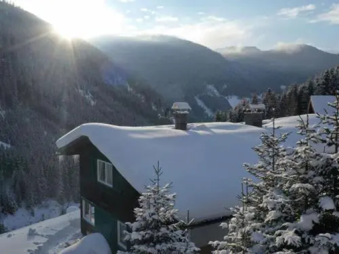 Chalet Innerkrems 1
