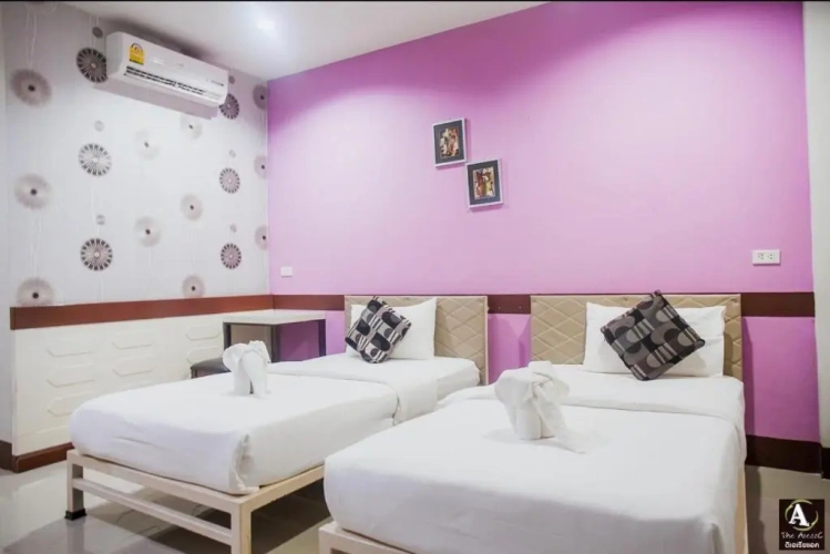 Standard Twin room