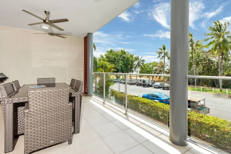 2 Bedrooms Premium Apartment with balcony and beachfront