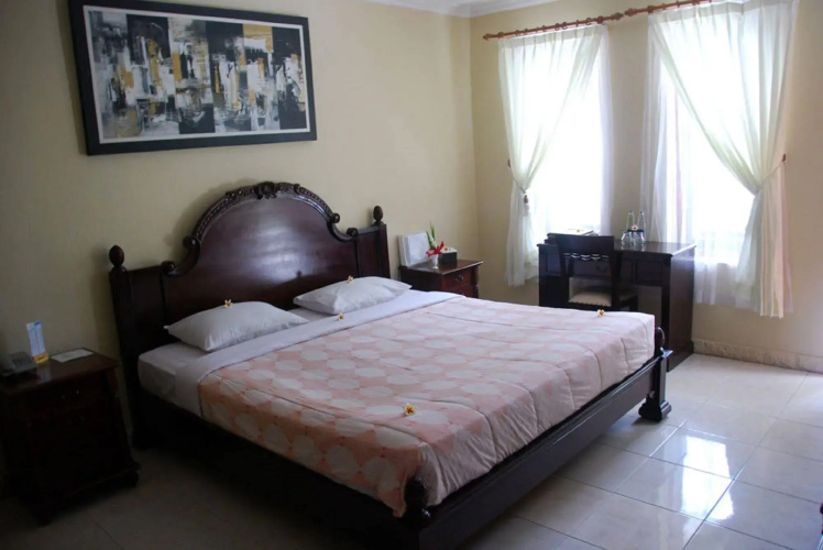 Dolphin Hotel Bali