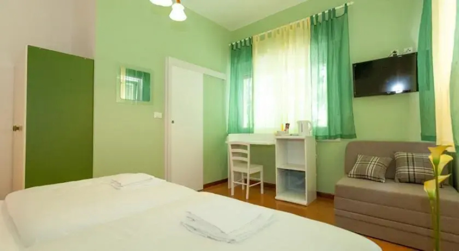 Accommodation Jarula