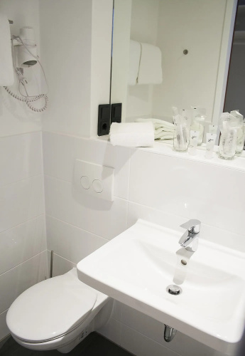 ARRIVEL Hotel Kirchheim - bisher: Novitel