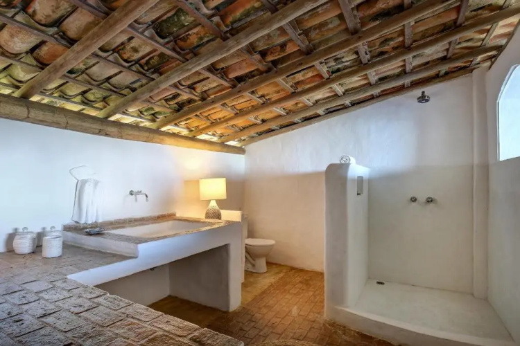 Hotel Calá & Divino