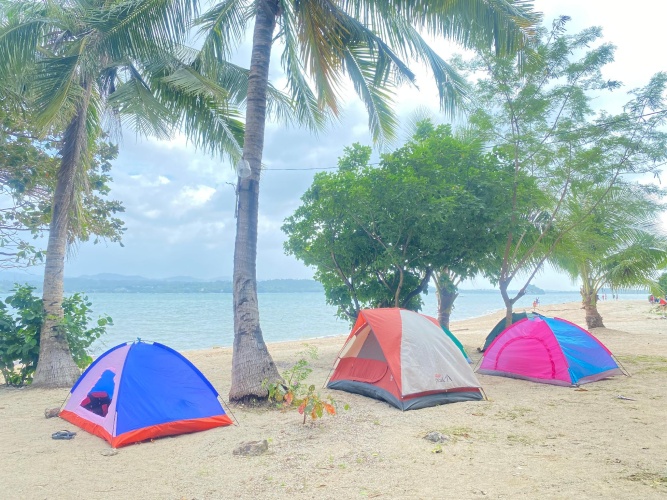 Tent beachfront
