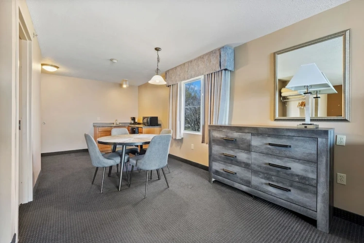 Standard Family room with lake view