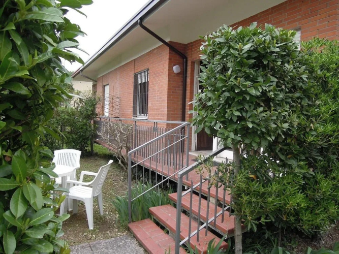 Nice Flat With Garden and Parking
