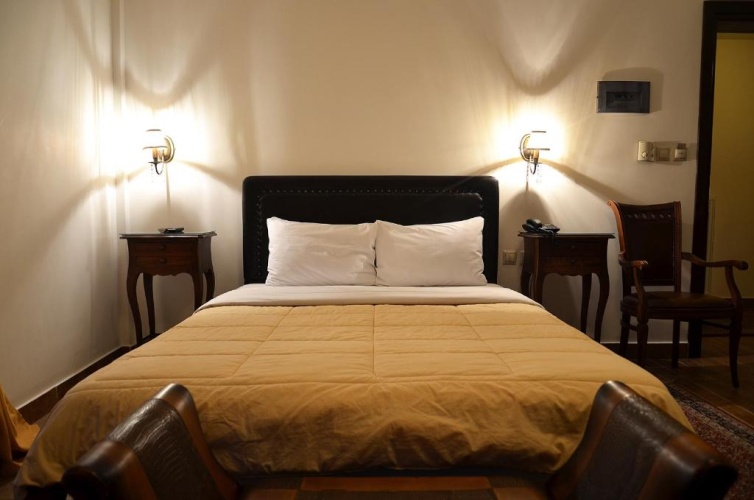 Standard Double room with lake view