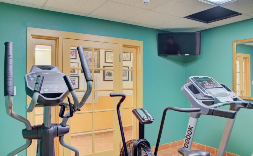 Hutchinson Island Plaza Hotel & Suites photo 17