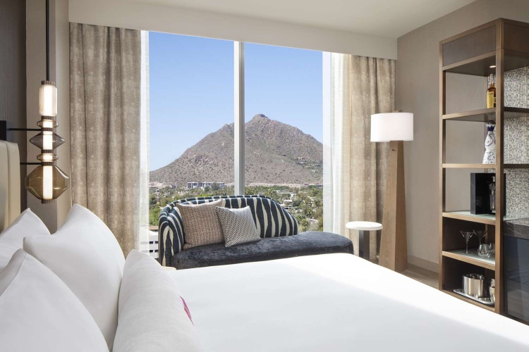 Caesars Republic Scottsdale, a Hilton Hotel photo 9