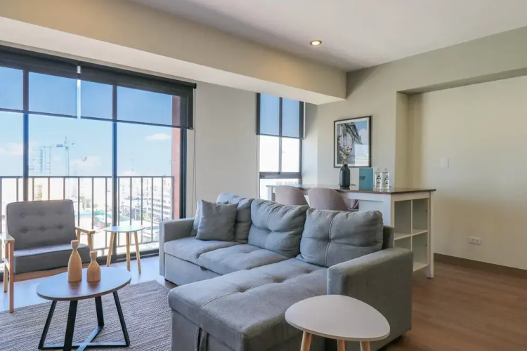 w Artistic 2BR With Balcony in Miraflores