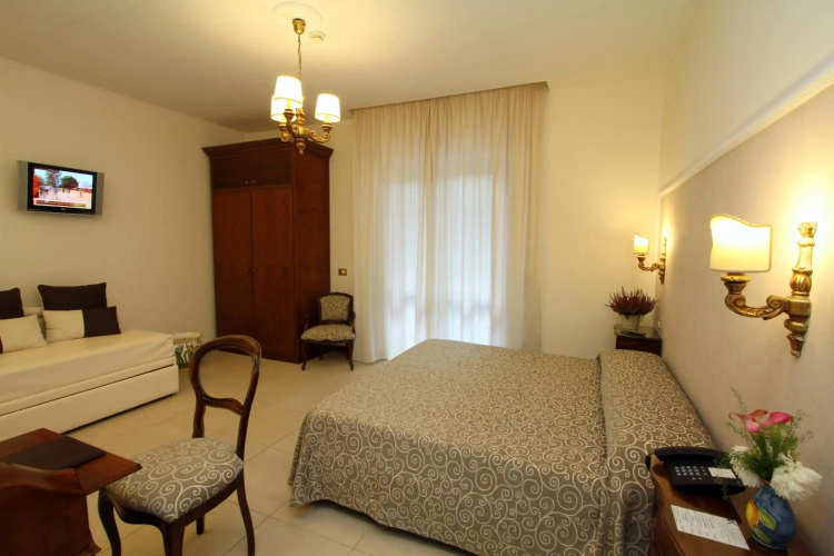 Hotel Alpha