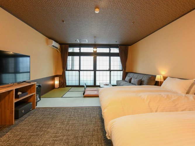 Standard Twin room
