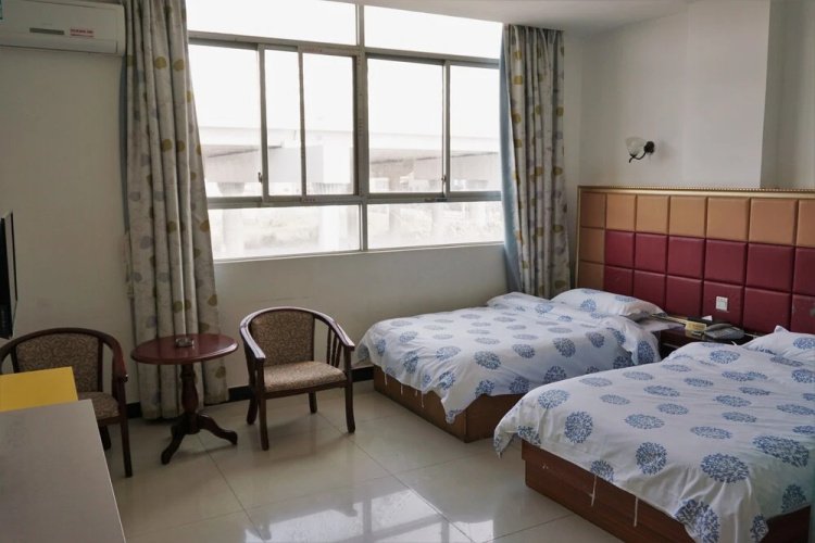 909 Business Hotel