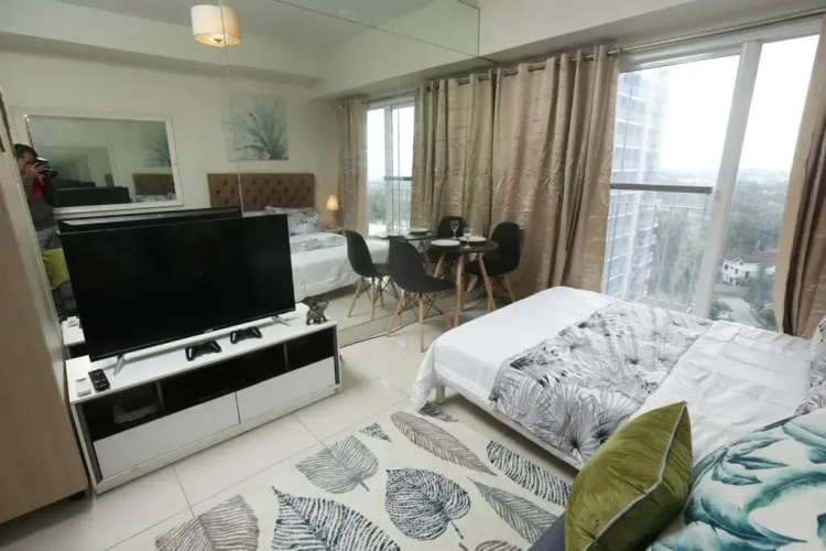 A2J Executive Studio Suite near Skyranch & Malls