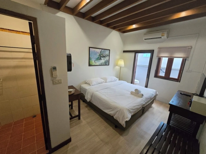 Standard Basement room