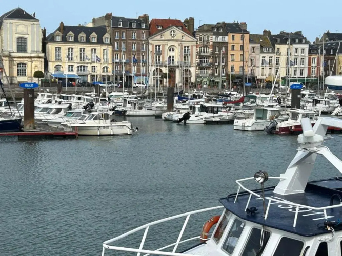 Grand Appartement, 3 Chambres, Centre de Dieppe